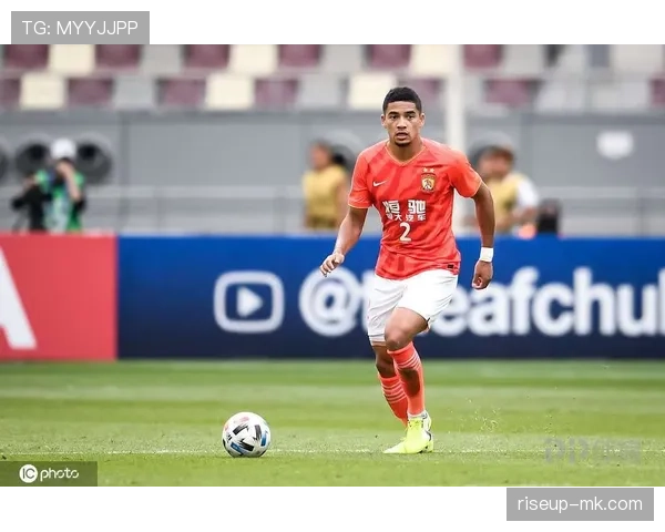 蒋光太防守数据稳步提升,成球队后防中流砥柱 蒋光太防守数据稳步提升,成球队后防中流砥柱