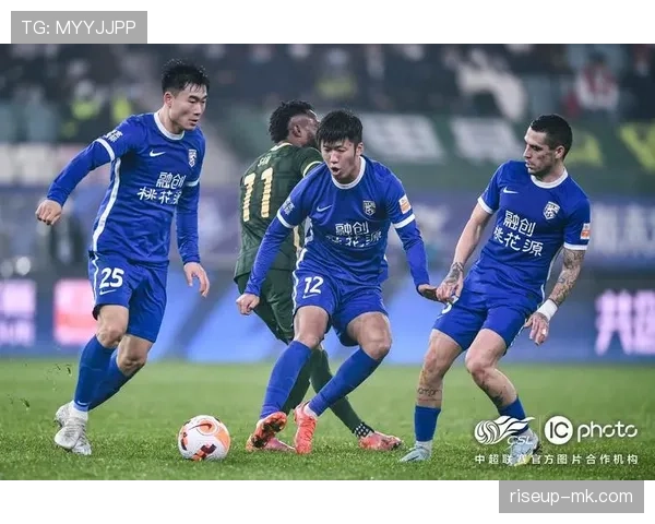 毕比突破拉开与队友得分差距，提升球队关键进攻效率